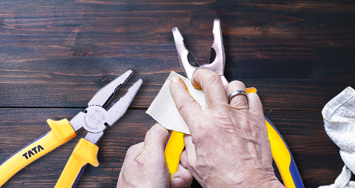 How To Maintain Your Combination Pliers